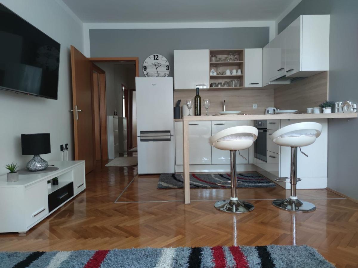 Apartment Sve U 5 Minuta Ζαντάρ Εξωτερικό φωτογραφία